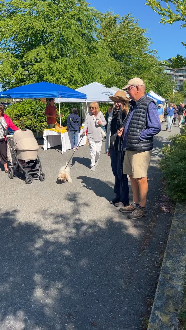 #bobthedog #farmersmarket #supportlocal
